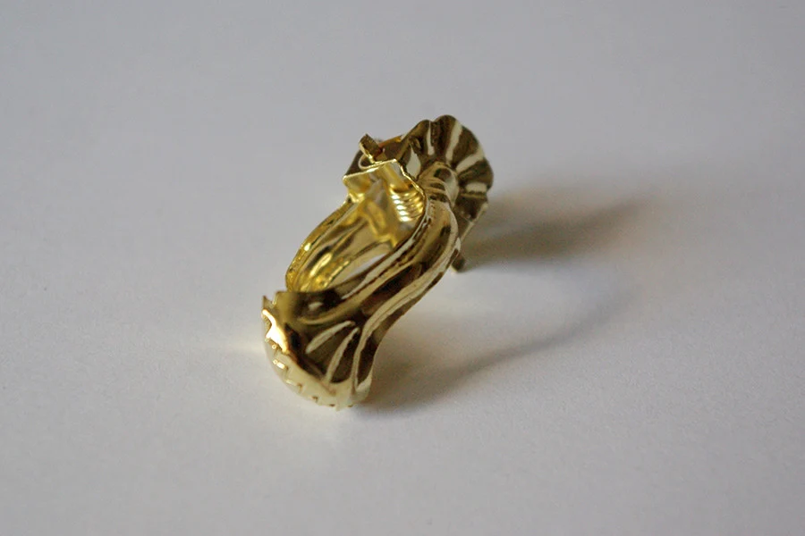Gold Fluted Curtain Clip